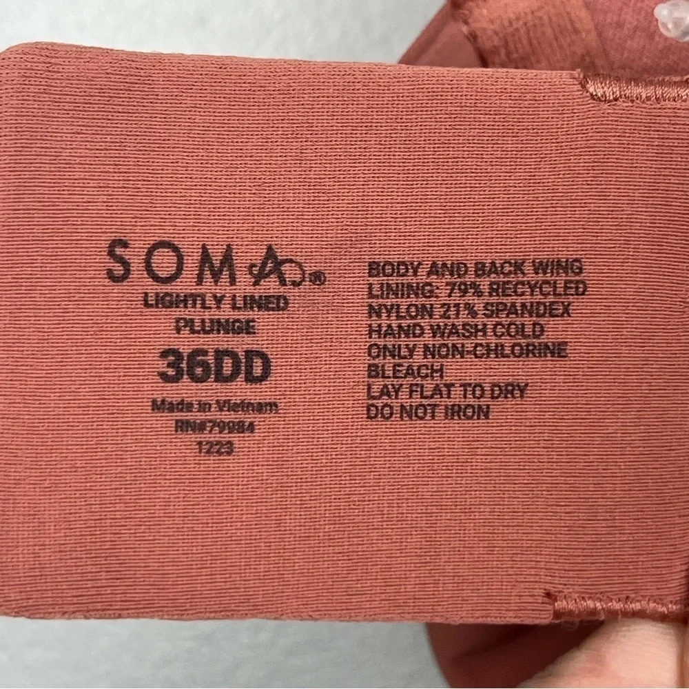 NWT Soma Lightly Lined Plunge underwire bra in Clay Rose, 36DD.